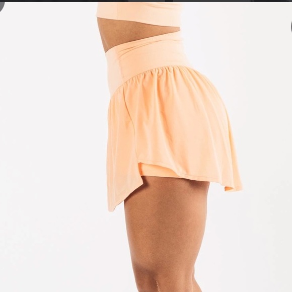 Alphalete skirt brand new still in packaging - Picture 2 of 4